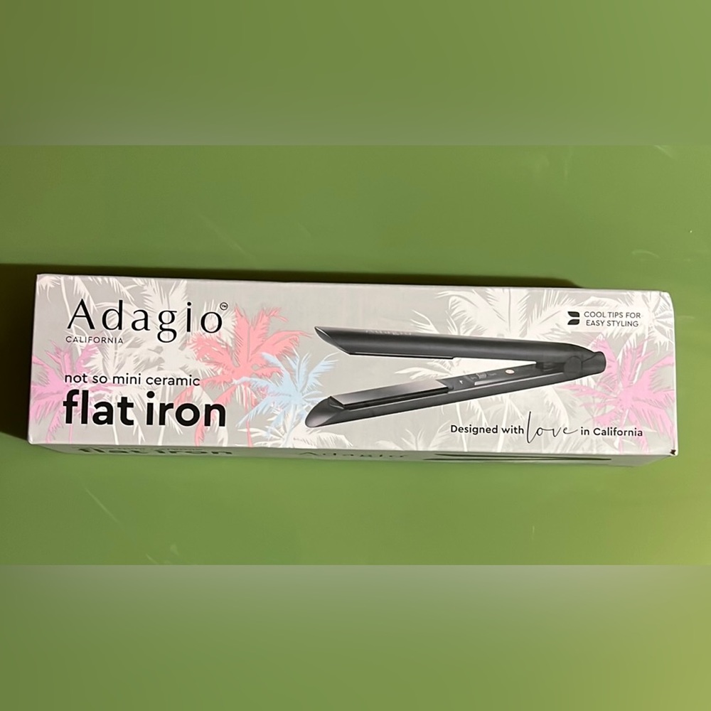 Brand new mini flat iron